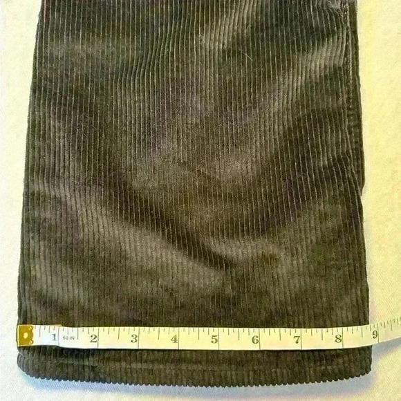 Levi’s NWT 315 Black Shaping Bootcut Mid Rise Corduroy Jeans Women’s Size 32x30 - Picture 8 of 11